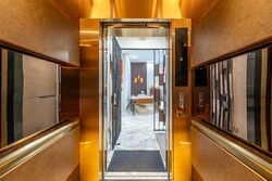 Van Holland (D10), Condominium #566289121
